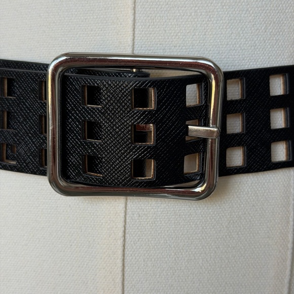 Chic Black Square-Cut Perforated Casual Faux  Leather Belt-M/L - Picture 3 of 7